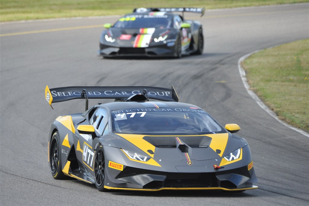 Michael Holden og Ulrik Larsen kørte Selected Car Groups Lamborghini til sejr i lørdagens
(Foto: Morten Alstrup)